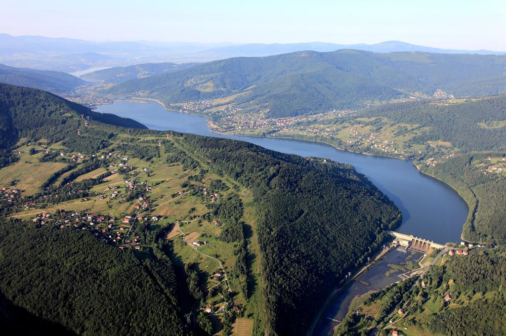 Noclegi Restauracja Piwnica Rycerska Kęty Exterior foto